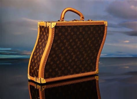 louis vuitton via|via treasure trunks louis vuitton.